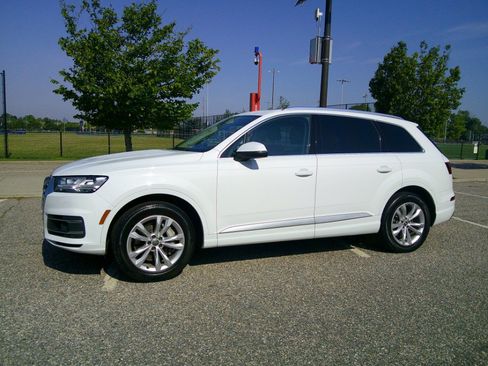 Used 2018 Audi Q7 3.0T Premium Plus w/ Premium Plus Package AWD/4WD image 22