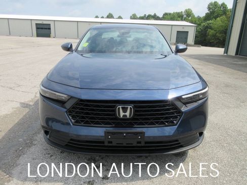 Used 2024 Honda Accord EX image 9