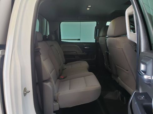 Used 2019 Chevrolet Silverado 2500 W/T AWD/4WD image 22