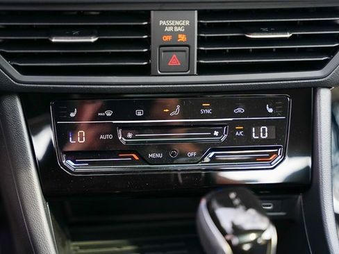 New 2025 Volkswagen Jetta SE image 16