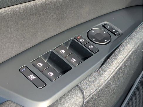 New 2026 Kia Sportage EX FWD image 21