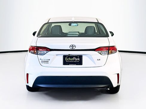 Used 2026 Toyota Corolla LE image 7