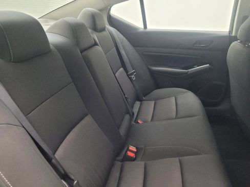 Used 2023 Nissan Altima 2.5 SV FWD image 19