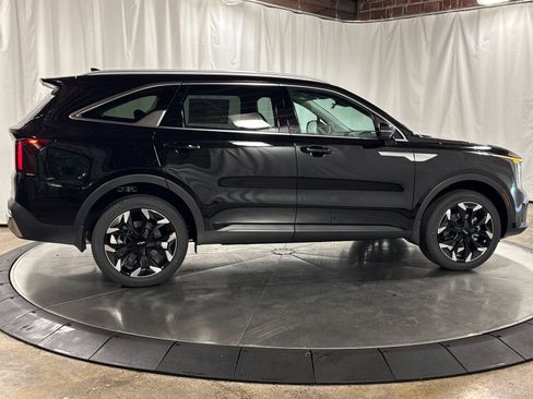 New 2026 Kia Sorento EX AWD/4WD image 9