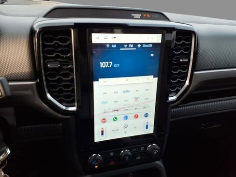 New 2025 Ford Ranger XLT w/ Chrome Accent Package image 23