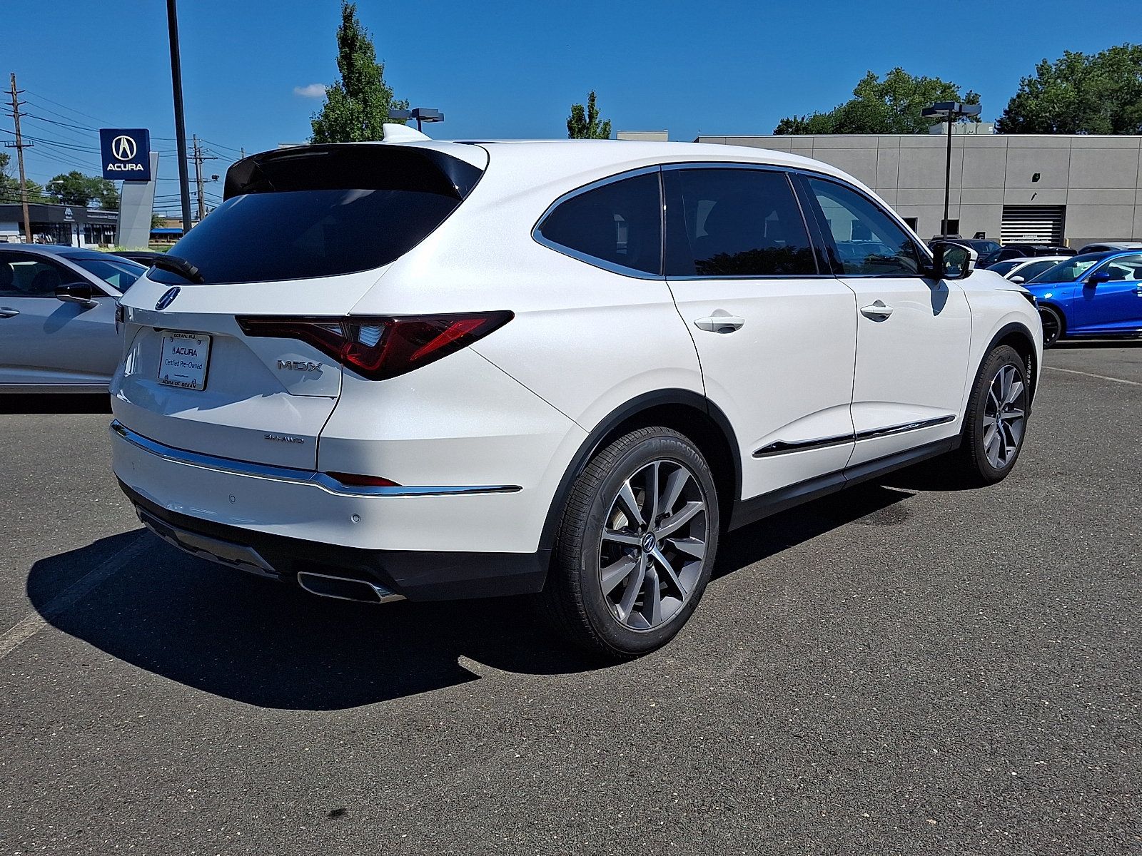 Certified 2025 Acura MDX w/ Technology Package AWD/4WD image 6
