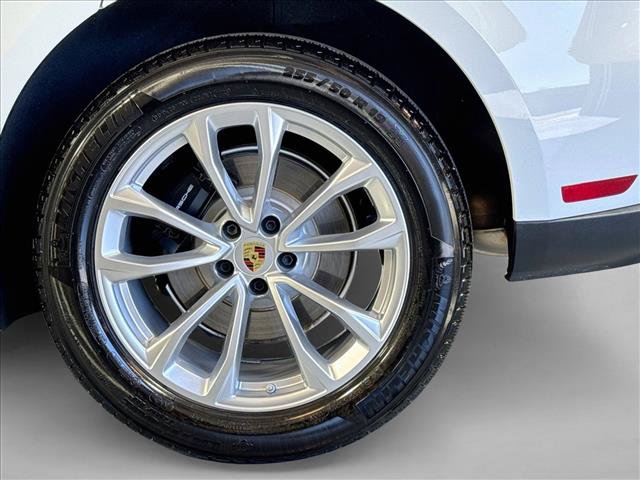 Certified 2026 Porsche Macan AWD/4WD image 24