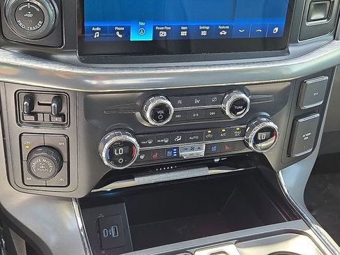 Used 2021 Ford F150 Lariat w/ Equipment Group 502A High AWD/4WD image 30