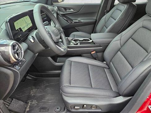 New 2026 Chevrolet Equinox LT image 4