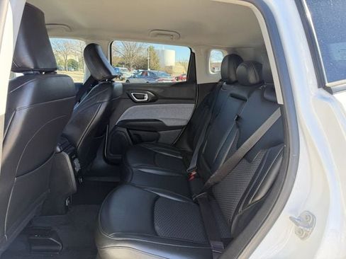 Used 2022 Jeep Compass Latitude image 25
