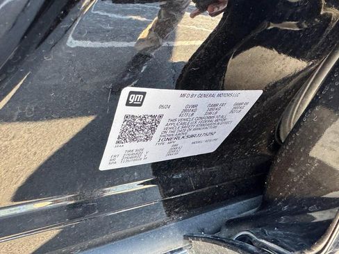 Used 2024 Chevrolet Traverse RS image 26