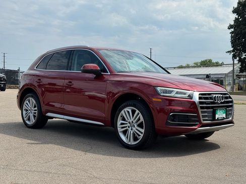 Used 2018 Audi Q5 Prestige AWD/4WD image 2