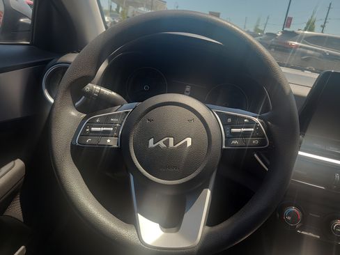 Used 2023 Kia Forte LXS w/ LXS Technology Package FWD image 22