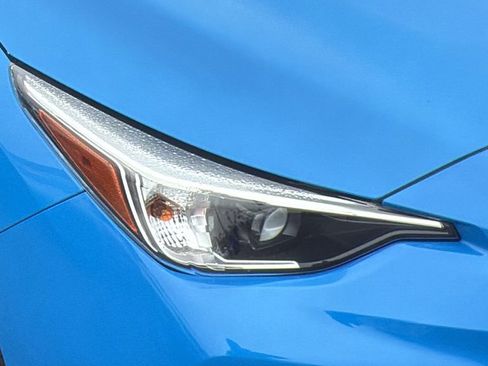 Certified 2025 Subaru Impreza 2.0i Sport AWD/4WD image 8
