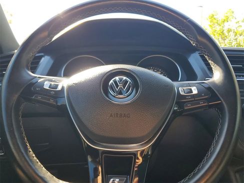 Used 2021 Volkswagen Tiguan SE R-Line image 22