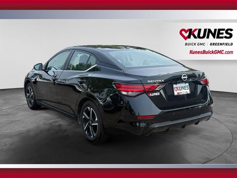 Used 2024 Nissan Sentra SV FWD image 8