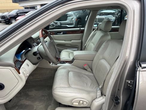 Used 2001 Cadillac Seville STS w/ Luxury Pkg image 32