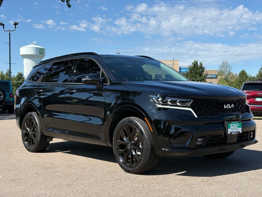 Used 2023 Kia Sorento SX AWD/4WD image 2