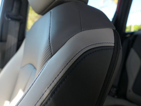 Certified 2025 Subaru Forester Limited image 11