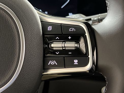 New 2026 Kia Carnival SX w/ SX Dark Edition Package image 29