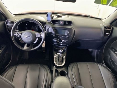 Used 2017 Kia Soul + w/ Designer's Package image 10