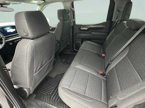 Used 2024 Chevrolet Silverado 1500 LT AWD/4WD image 11