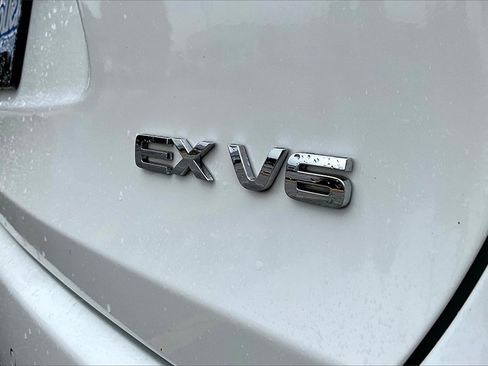 Used 2016 Kia Sorento EX image 8