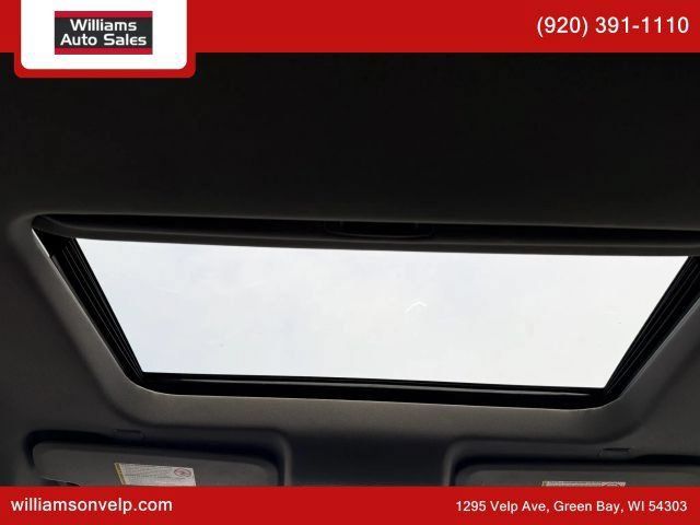 Used 2022 Chevrolet Silverado 3500 LT w/ Convenience Package AWD/4WD image 2