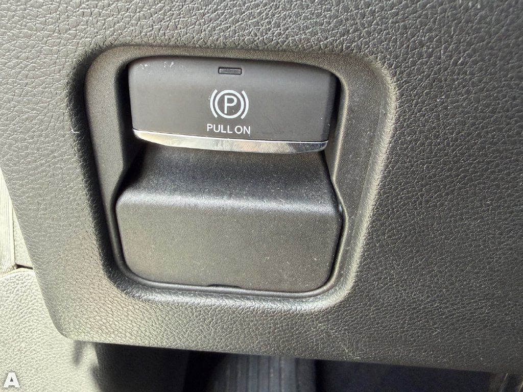 Certified 2024 Jeep Wagoneer L Series II RWD image 19