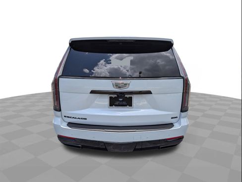 Certified 2026 Cadillac Escalade ESV Platinum Sport AWD/4WD image 5