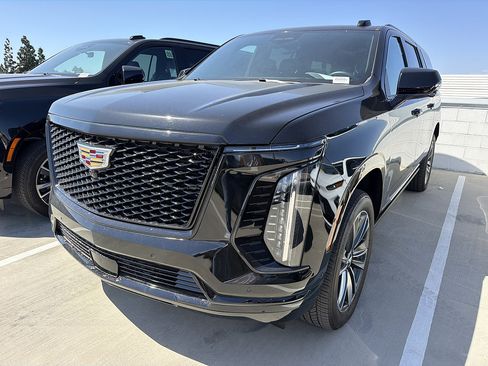 Certified 2025 Cadillac Escalade ESV Sport AWD/4WD image 2