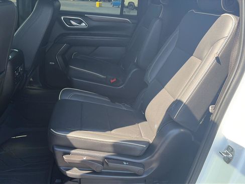 Used 2022 Chevrolet Suburban Premier AWD/4WD image 14