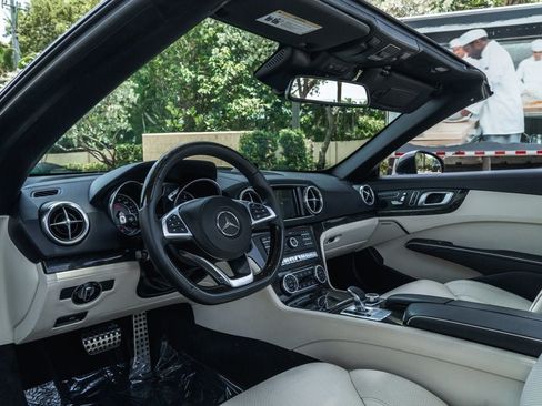 Used 2020 Mercedes-Benz SL 450 image 16