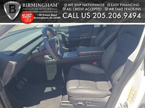 Used 2026 Tesla Model Y Long Range AWD/4WD image 2