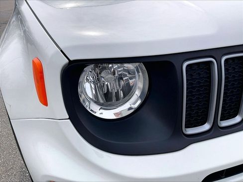 Used 2023 Jeep Renegade Latitude image 26