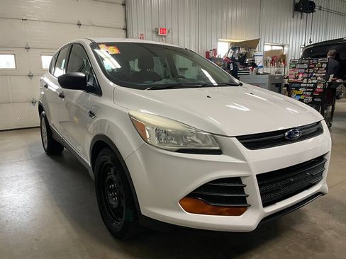 Used 2016 Ford Escape S image 4
