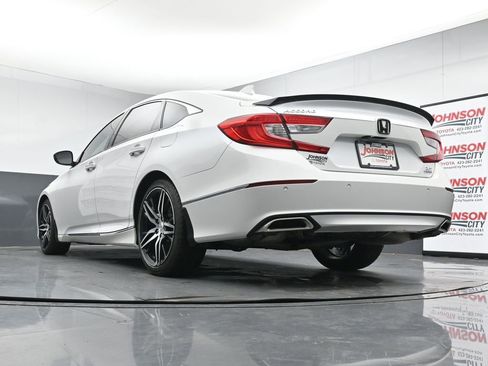 Used 2021 Honda Accord Touring image 39