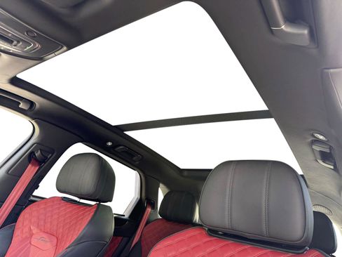 Used 2022 Bentley Bentayga Speed image 56