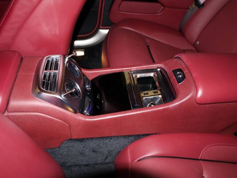 Used 2015 Rolls-Royce Wraith RWD image 18