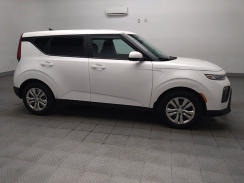 Used 2021 Kia Soul LX FWD image 11