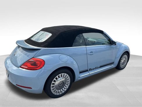 Used 2013 Volkswagen Beetle 2.5 FWD image 17