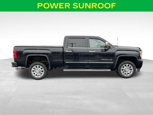 Used 2016 GMC Sierra 2500 Denali w/ Driver Alert Package image 6