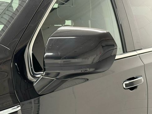 Used 2024 GMC Yukon SLT image 20