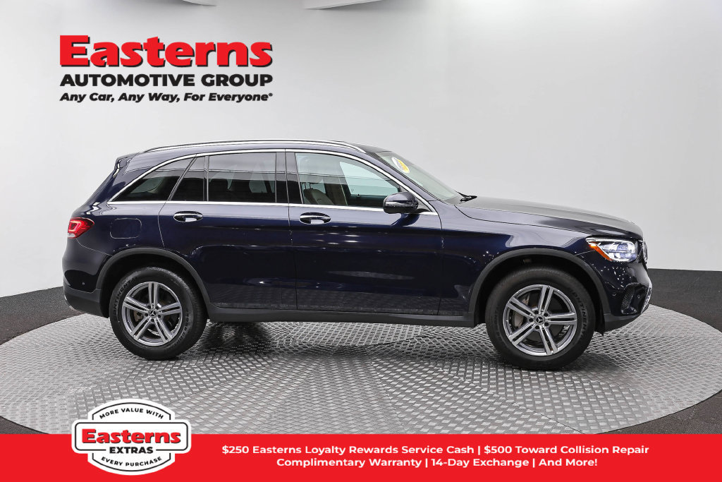 Used 2022 Mercedes-Benz GLC 300 4MATIC image 5