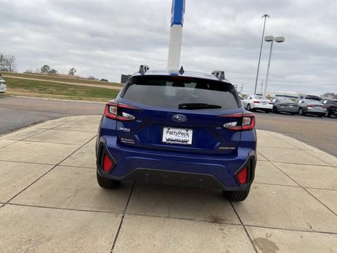 Used 2024 Subaru Crosstrek 2.0i Premium image 9