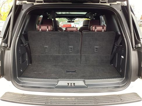 Used 2023 Ford Expedition Limited image 29