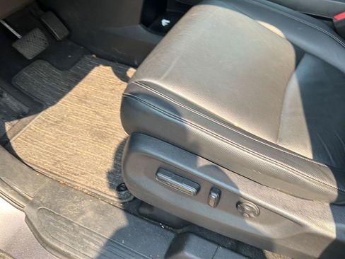 Used 2025 Honda Odyssey EX-L image 14
