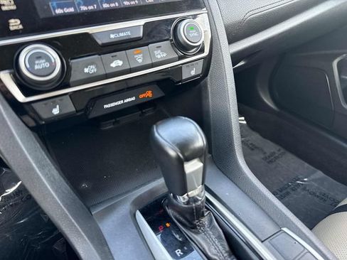 Used 2018 Honda Civic EX-L image 17