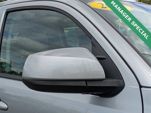 Used 2023 Toyota Tacoma TRD Sport image 10