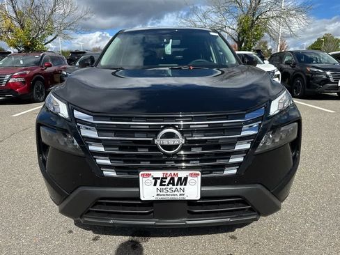 New 2026 Nissan Rogue SV image 2